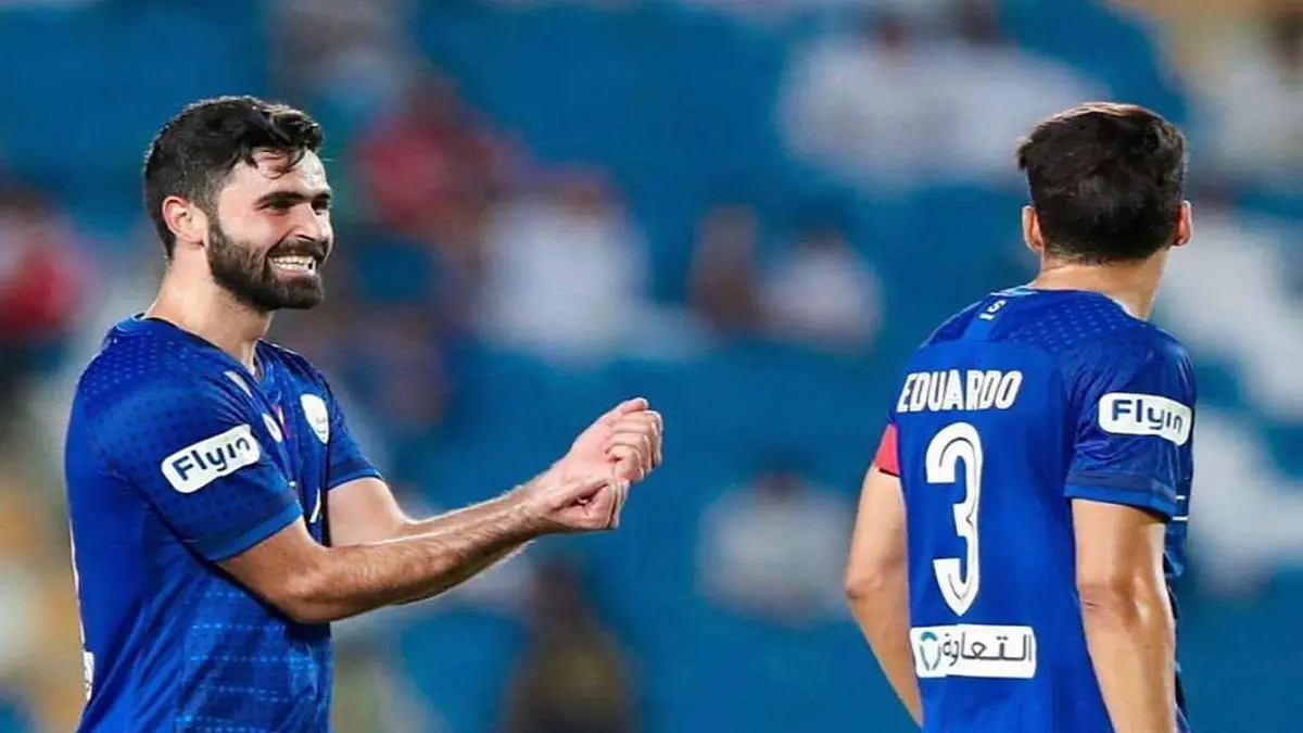 صحيفة: لوتشيسكو مدرب نادي الهلال يتمسك بعمر خربين ويرفض رحيله في الميركاتو الشتوي