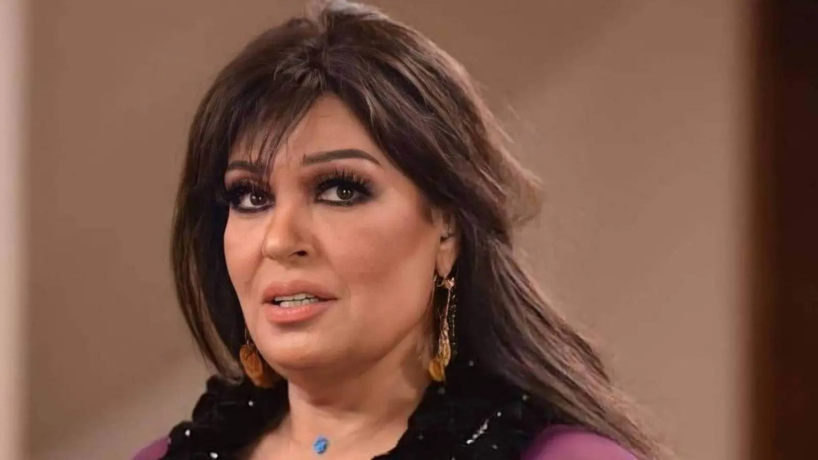 بسبب أدائهن لدور الراقصات.. فيفي عبده تهاجم هؤلاء الفنانات