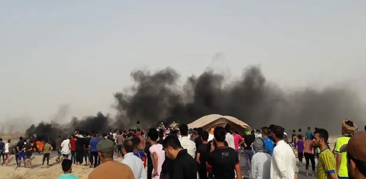 متظاهرو البصرة يغلقون منفذ الشلامجة الحدودي مع إيران.. والشرطة تعتقل العشرات