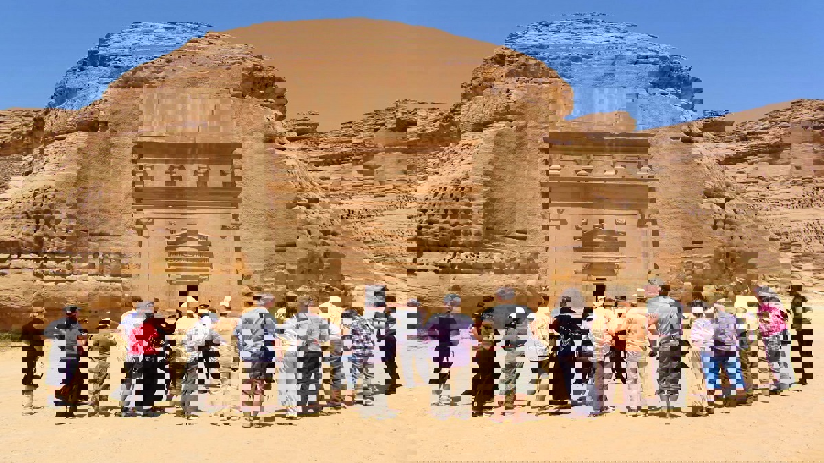 السعودية.. الإعلان رسميا عن تفاصيل تأشيرات السياحة