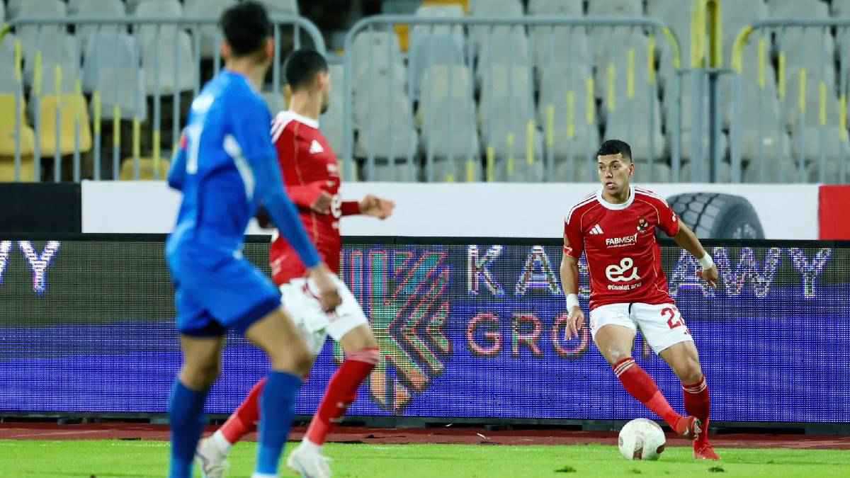 اعتلاء الصدارة.. ترتيب الدوري المصري بعد فوز الأهلي على سموحة 