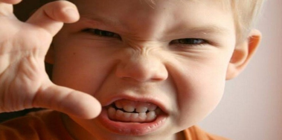 ما أسباب النرجسية أو بذرة "العدوانية" لدى الطفل؟