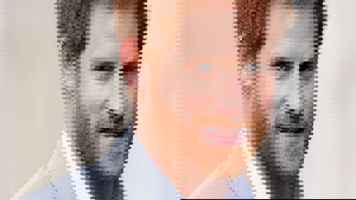 الأمير هاري: توسلت وشقيقي وليام لوالدنا الأمير تشارلز ألا يتزوج كاميلا