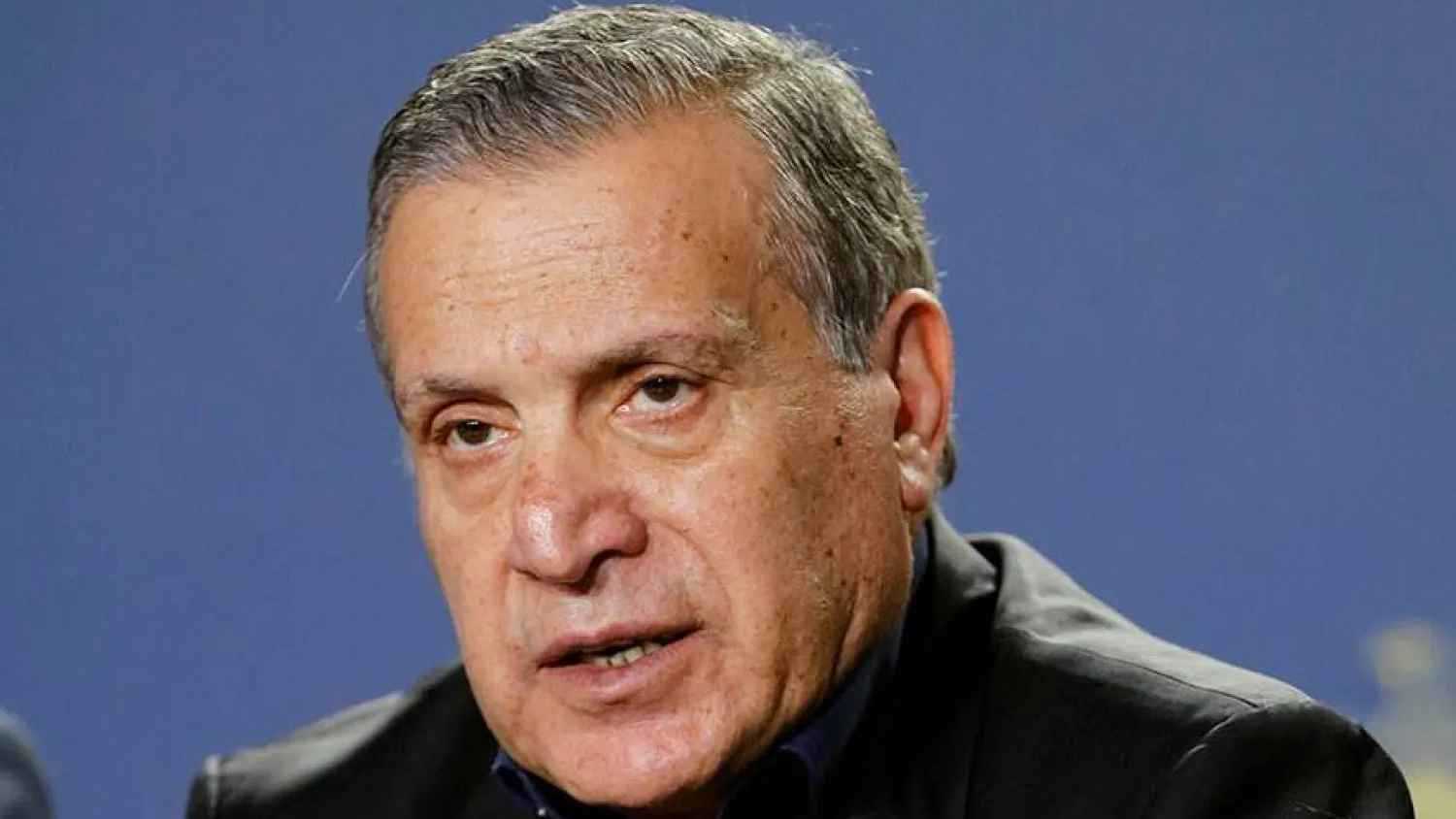 الرئاسة الفلسطينية تعلن تسليم الدفعة الثانية من سلاح المخيمات في لبنان