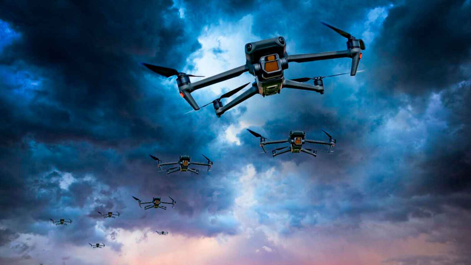 الطائرات المسيرة تثير الرعب في نيويورك وشومر يطالب بالتحرك