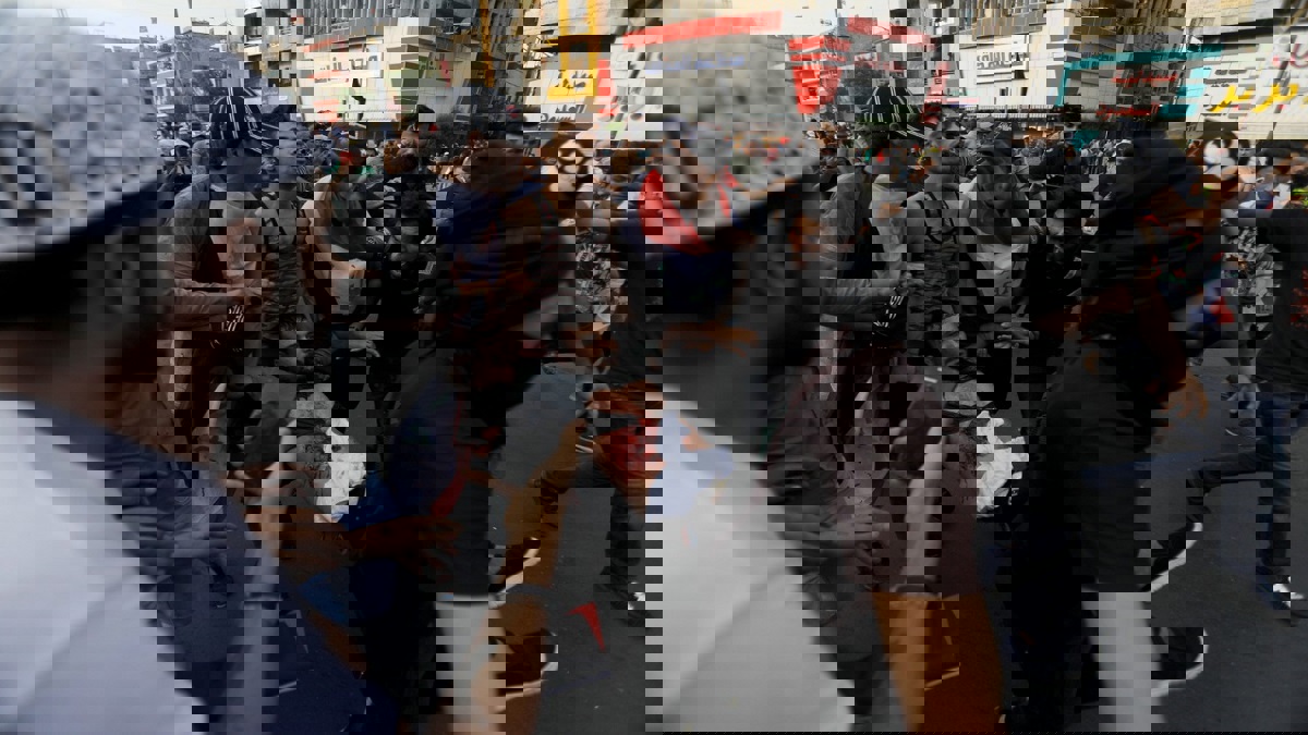 مظاهرات بغداد.. سقوط قتيل وعشرات الجرحى (صور)