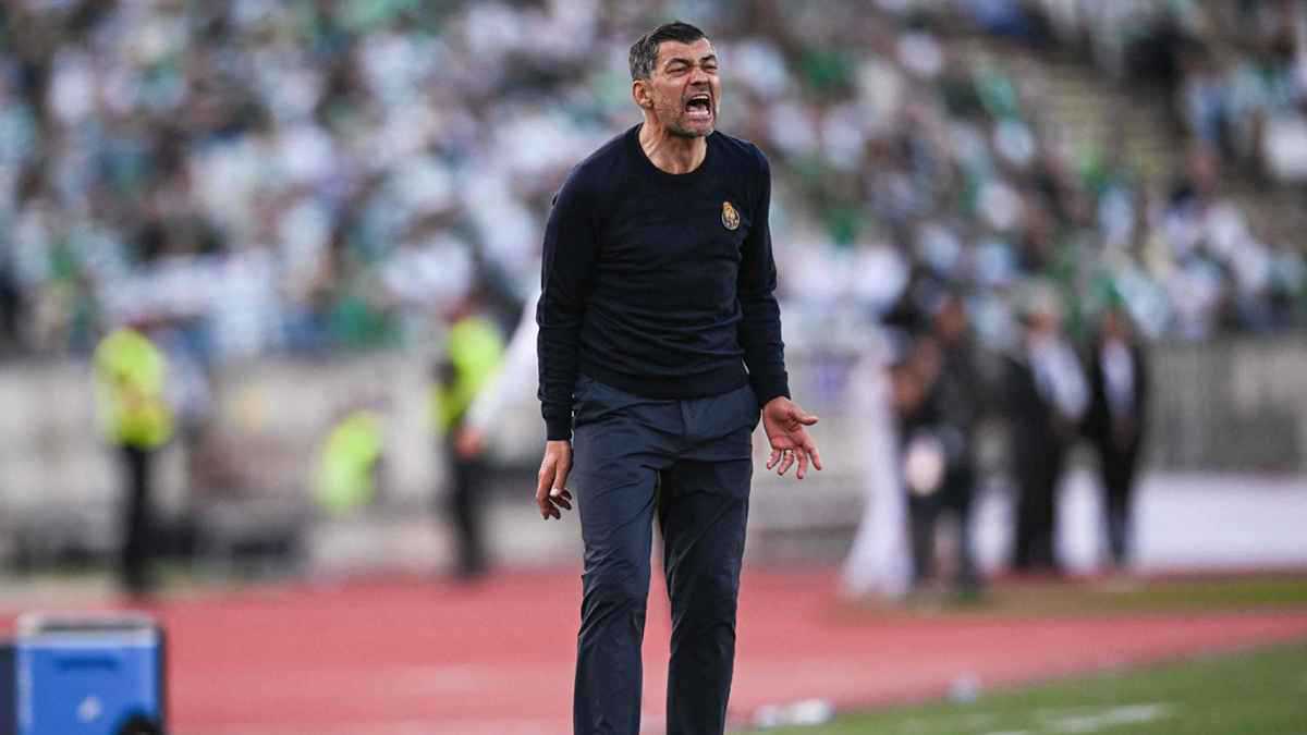 قهر العمالقة في الرياض.. مَن سيرجي كونسيساو مدرب الاتحاد السعودي الجديد؟