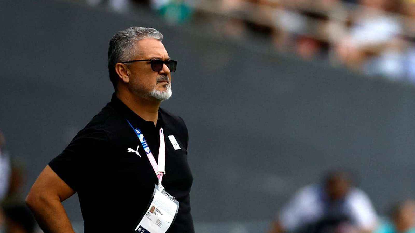 أول تعليق رسمي حول مفاوضات منتخب ليبيا مع ميكالي (فيديو)