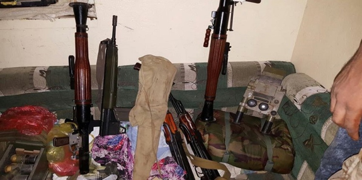 الأمن بعدن يُداهم منزل القائد العسكري لتنظيم داعش في اليمن (صور)