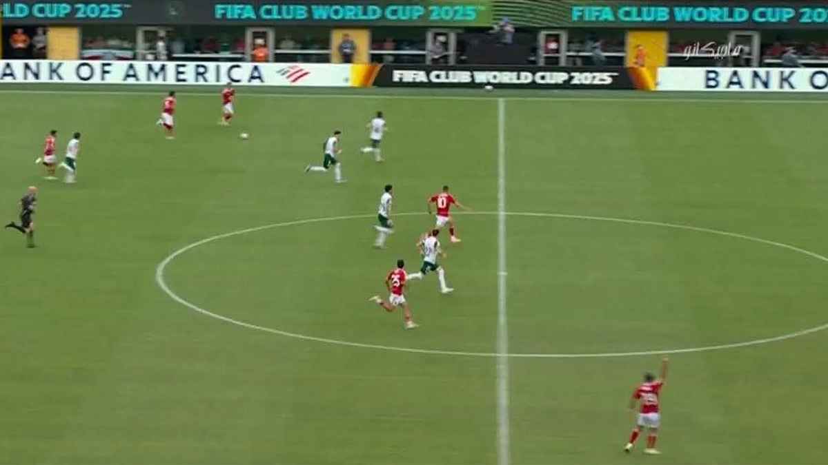 مفاجأة مدوية وراء لقطة نجم الأهلي "أفشة" المثيرة للجدل (فيديو)