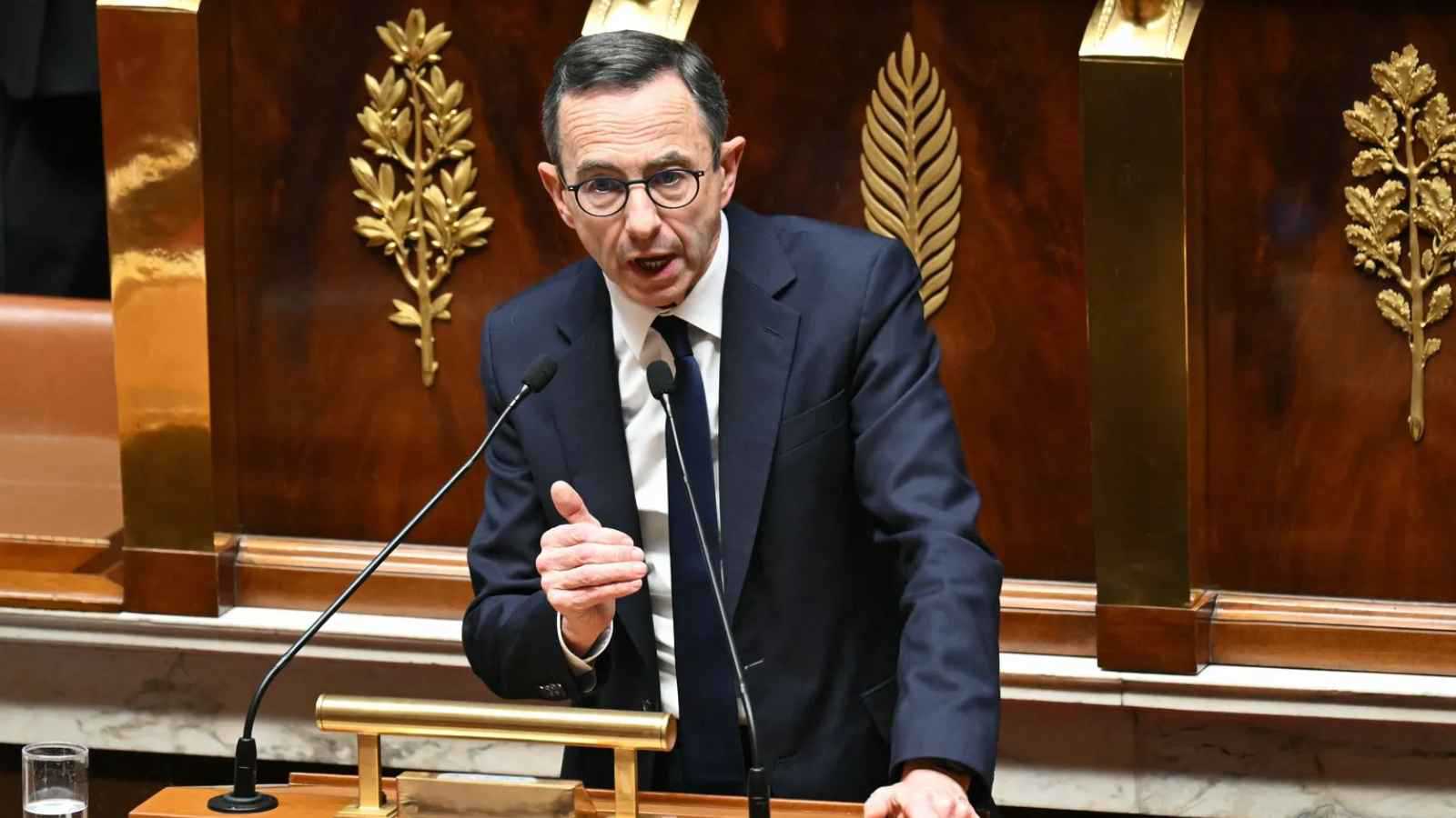 "شريك ثانوي" في الحكم.. اليمين الفرنسي يواجه اختبار التحالف والاستقطاب