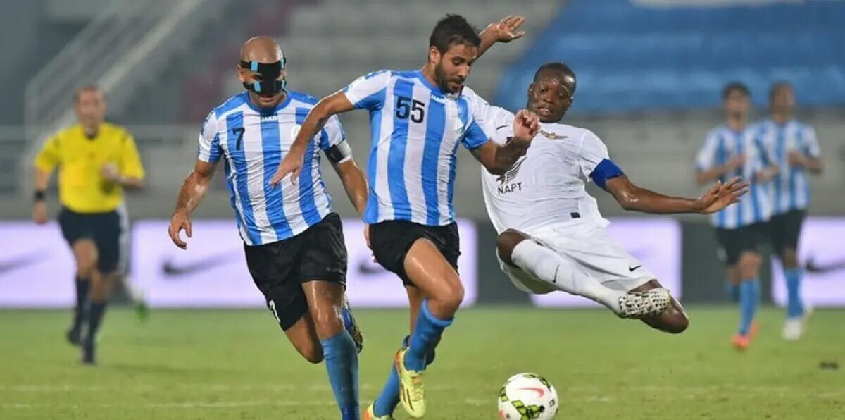 عقوبة محسن متولي تثير الجدل في الدوري القطري (فيديو)