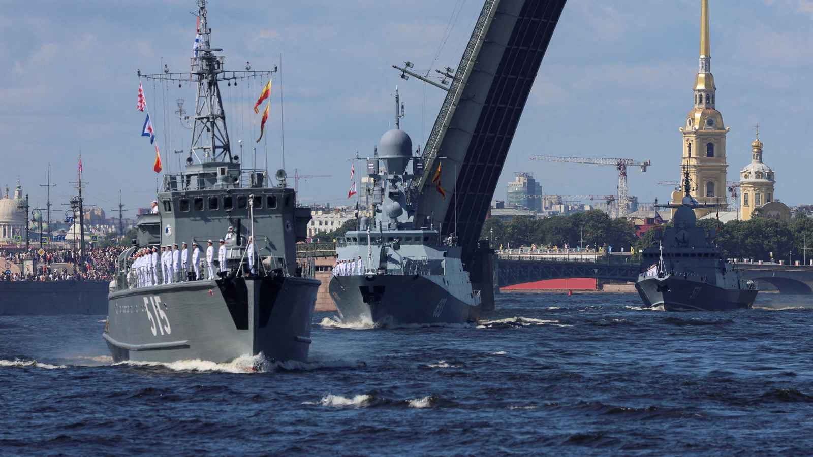 مناورات للبحرية الروسية في القنال الإنجليزية