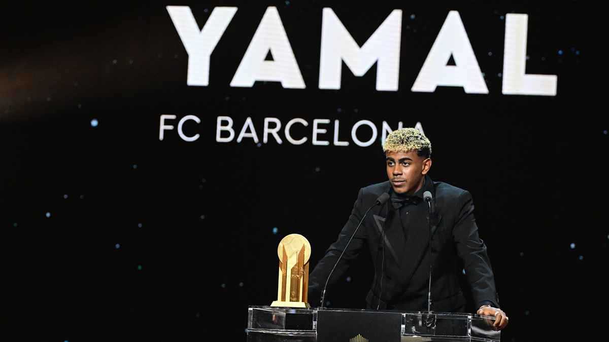 رسميًا: لامين يامال يحقق جائزة أفضل لاعب شاب (كوبا) 2025