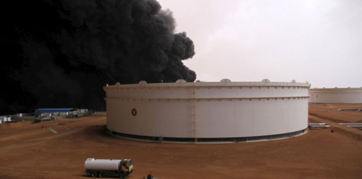 أمريكا وفرنسا تلمحان إلى إمكانية التدخل في ليبيا لمواجهة داعش‬