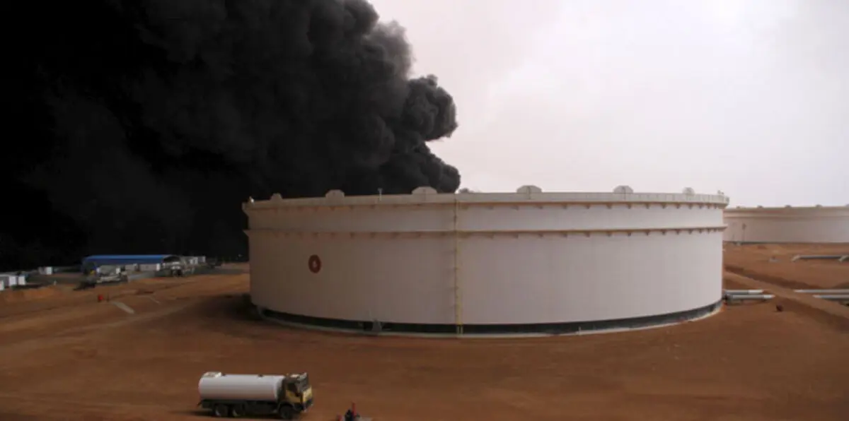 أمريكا وفرنسا تلمحان إلى إمكانية التدخل في ليبيا لمواجهة داعش‬