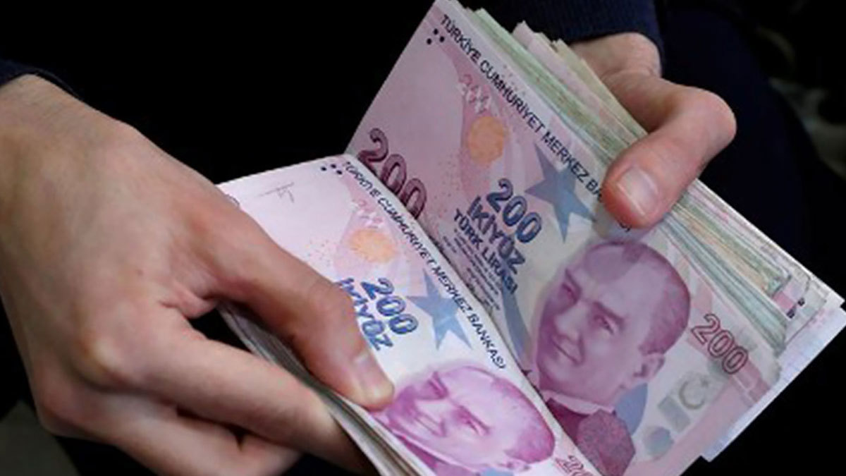 تراجع الليرة التركية مع استمرار حذر المستثمرين تجاه الأسواق الناشئة