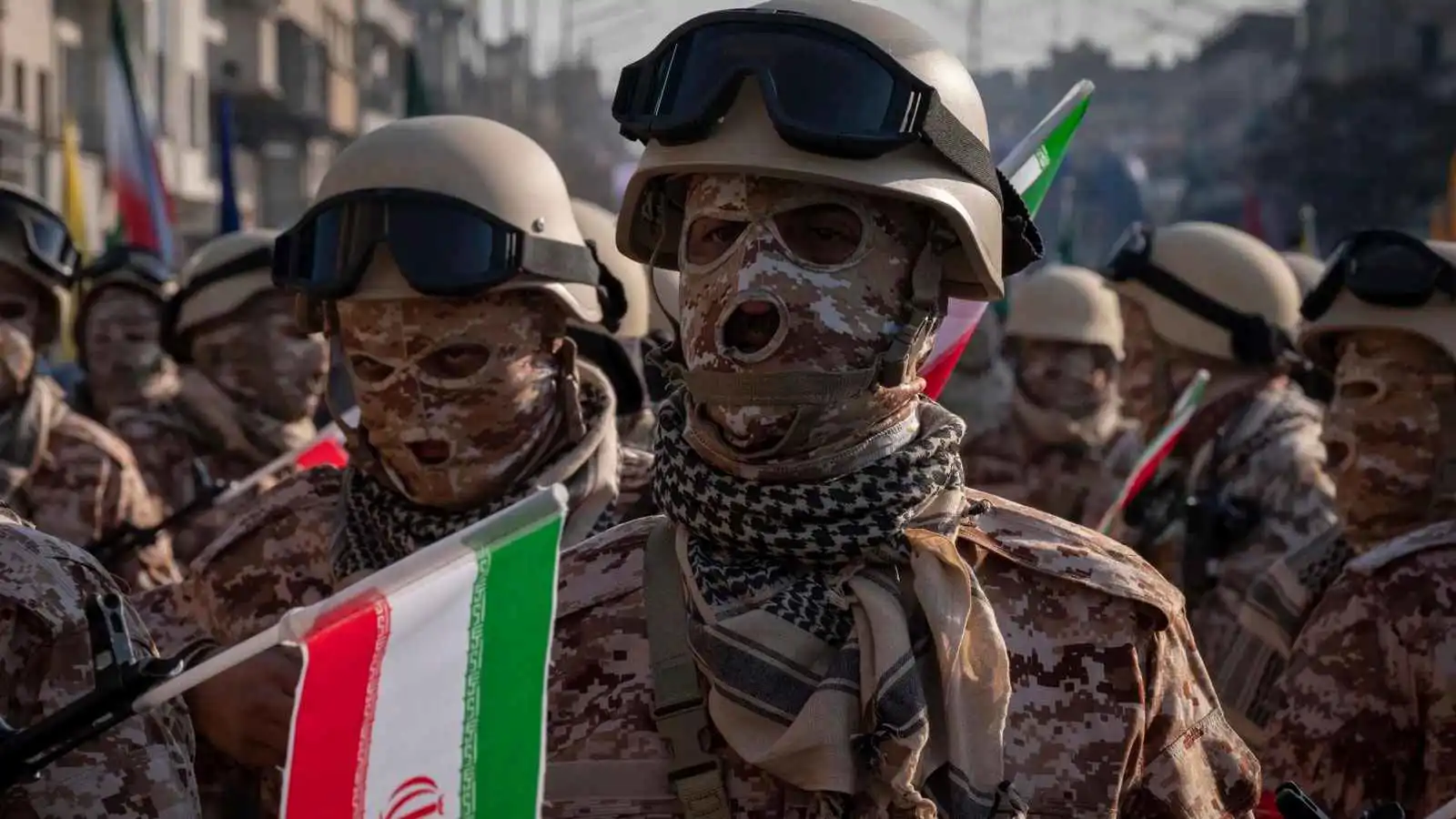 إيران تعلن اعتقال 69 شخصا بتهمة "الارتباط بالخارج"