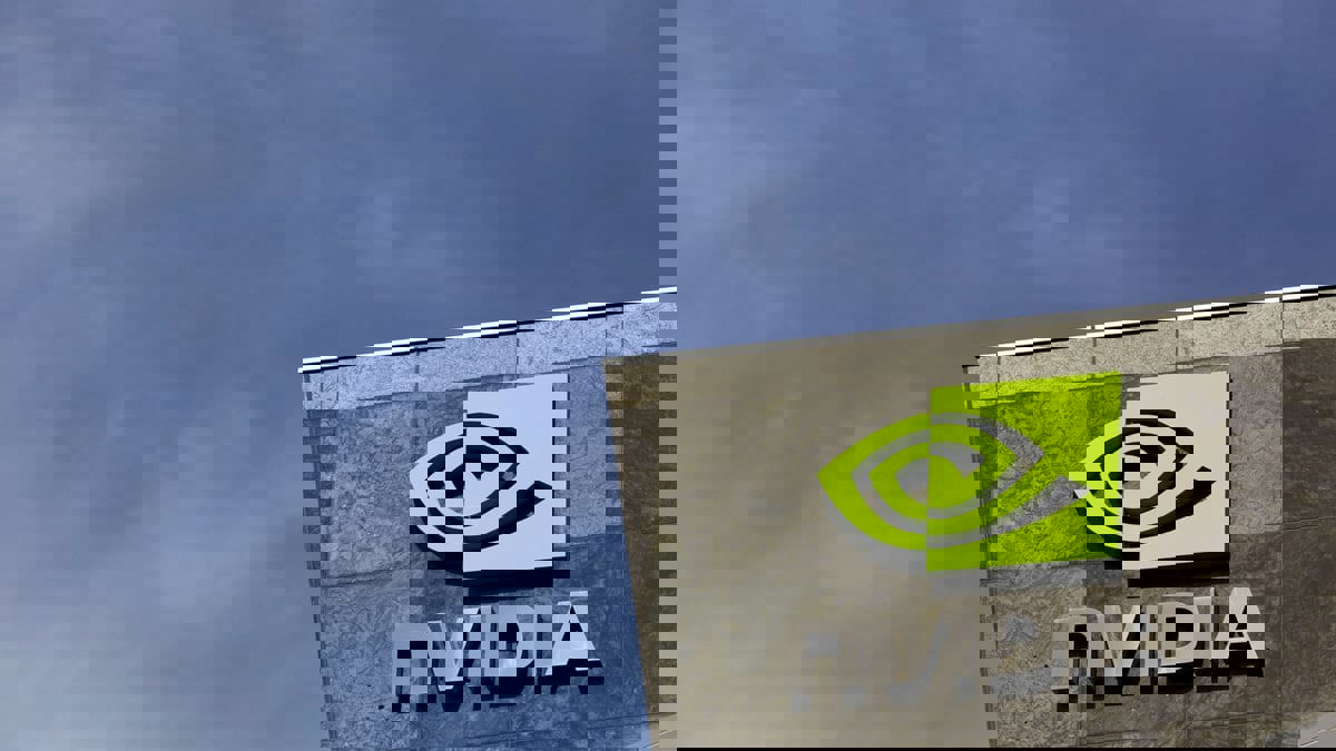 منها دول شرق أوسطية.. أمريكا توسّع قيود صادرات رقائق "إنفيديا"