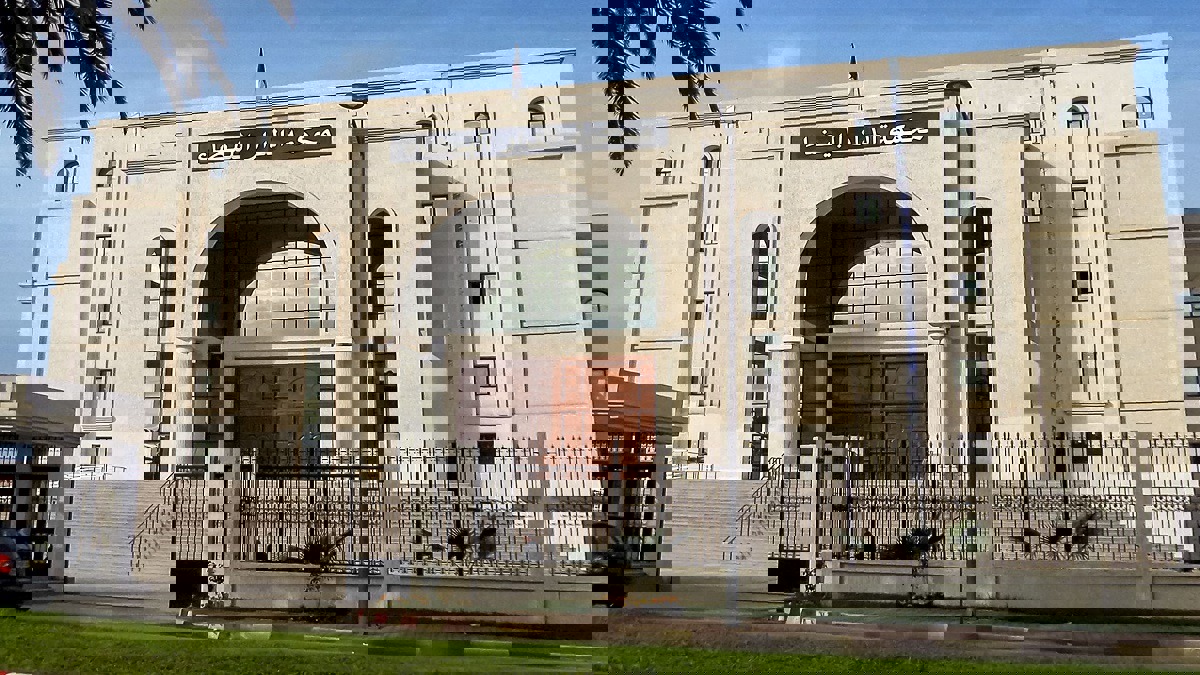 وسط دعوات لعودة الحراك.. إيداع الناشط الجزائري فوضيل بومالة السجن من جديد