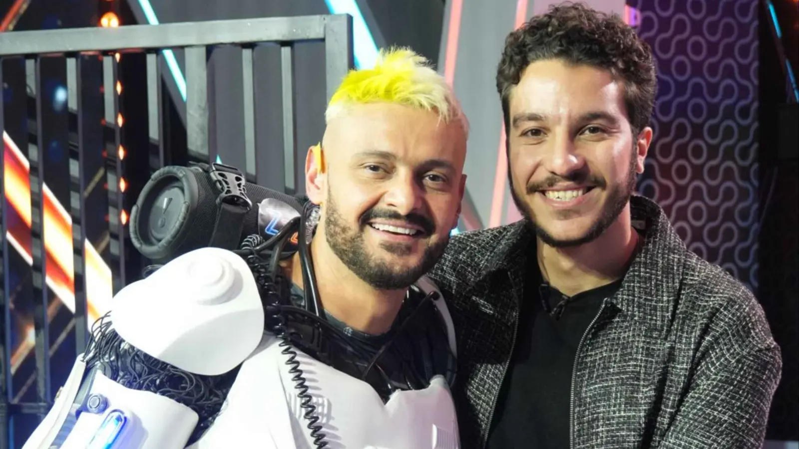 تحت ضغط رامز جلال.. نور النبوي ينفي علاقته بفسخ خطبة ممثلة شابة