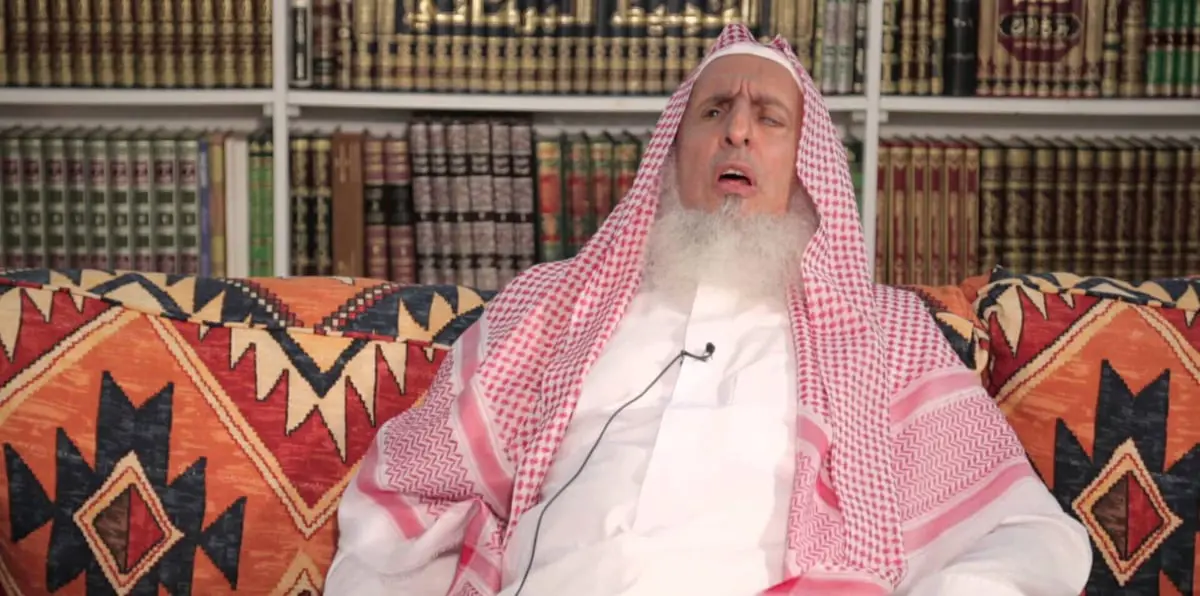 بعد توقيف العودة والقرني.. هيئة كبار العلماء تدعم أحدث قرارات قادة السعودية