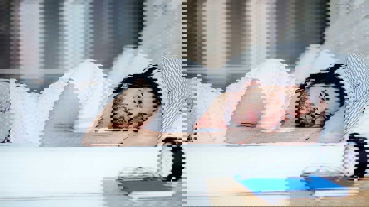 دراسة: هكذا يحميك النوم جيدًا من الخرف