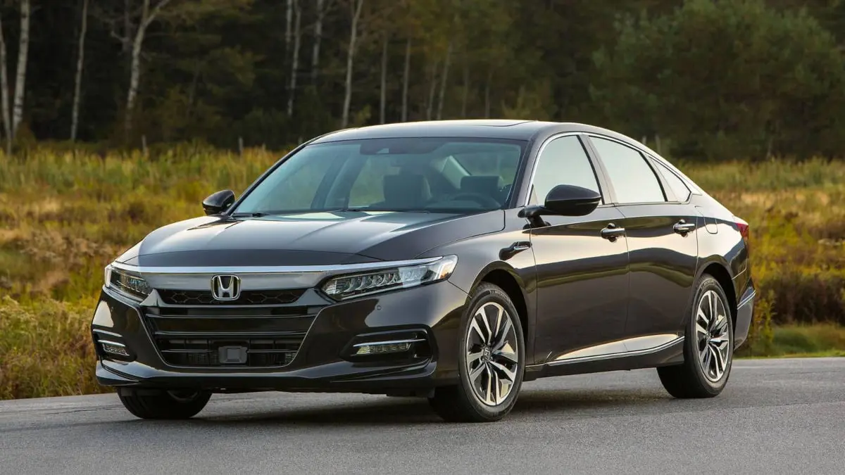 هوندا تستدعي 737 ألف سيارة بسبب عيب برمجي