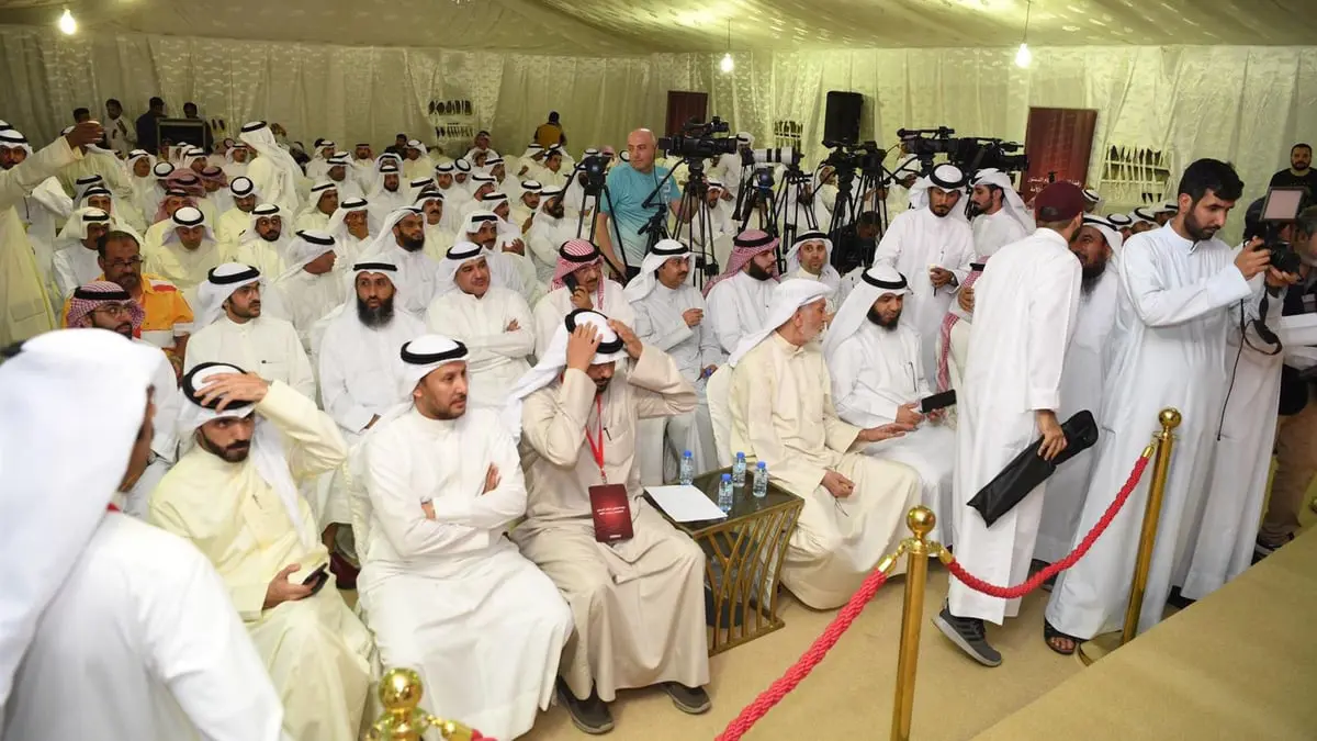 الكويت.. النواب المعتصمون يفضون احتجاجهم عقب حل مجلس الأمة