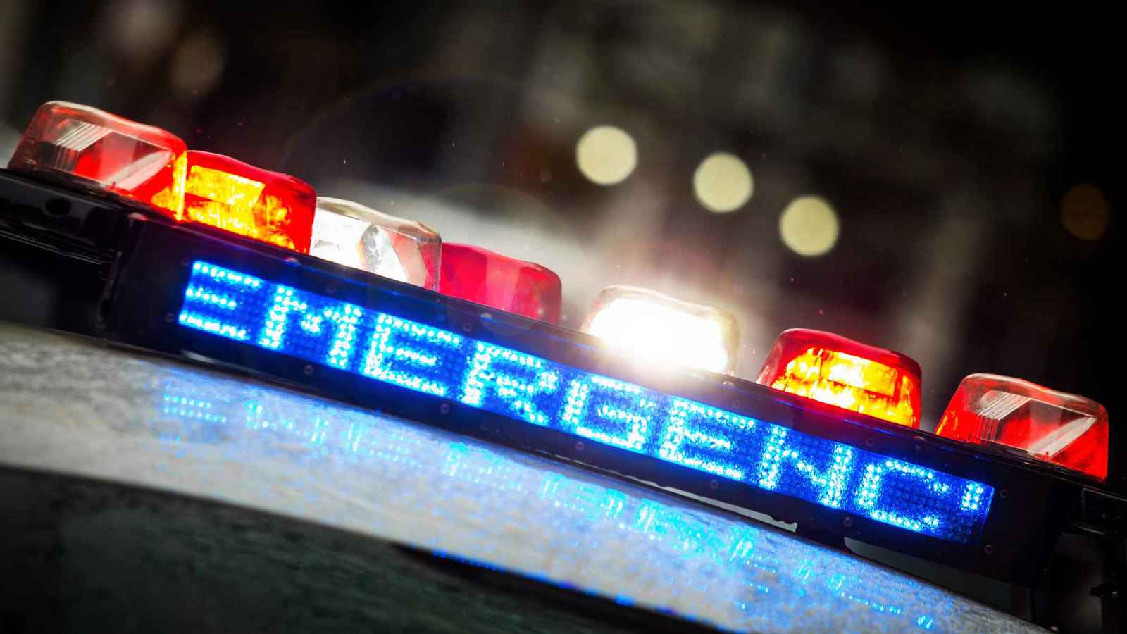 حادث مروع في الجزائر.. إصابة 25 بانقلاب حافلة