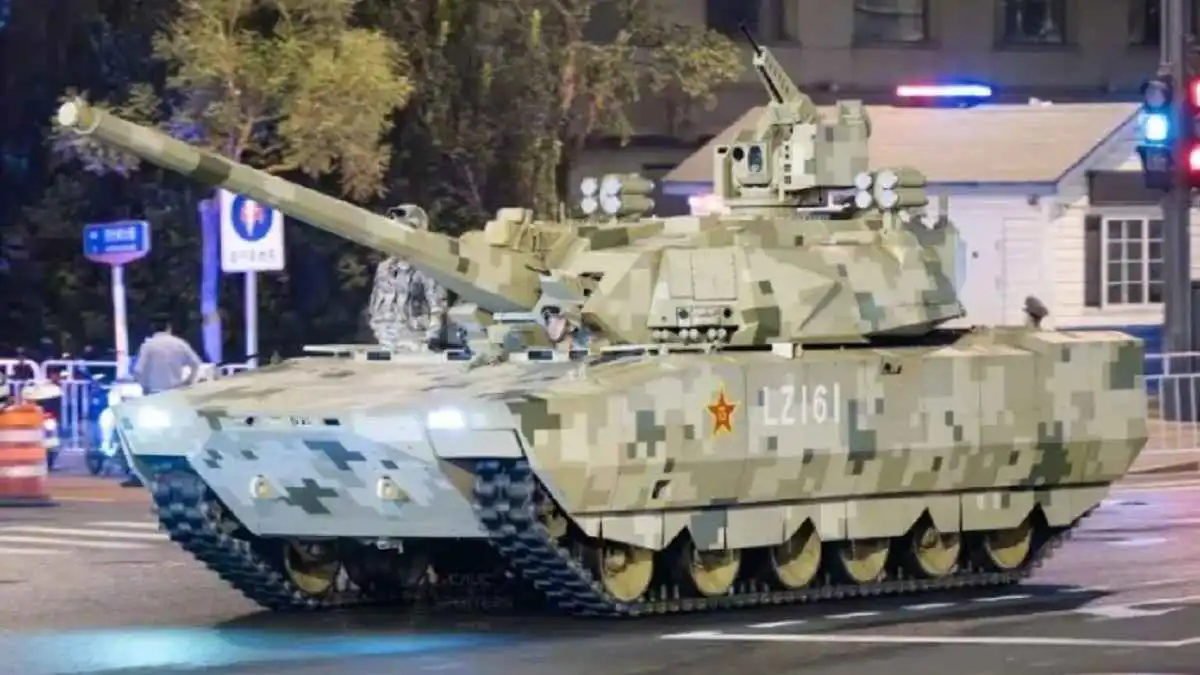 الصين تدخل سباق "ما بعد أوكرانيا".. دبابة المستقبل ضد المسيرات