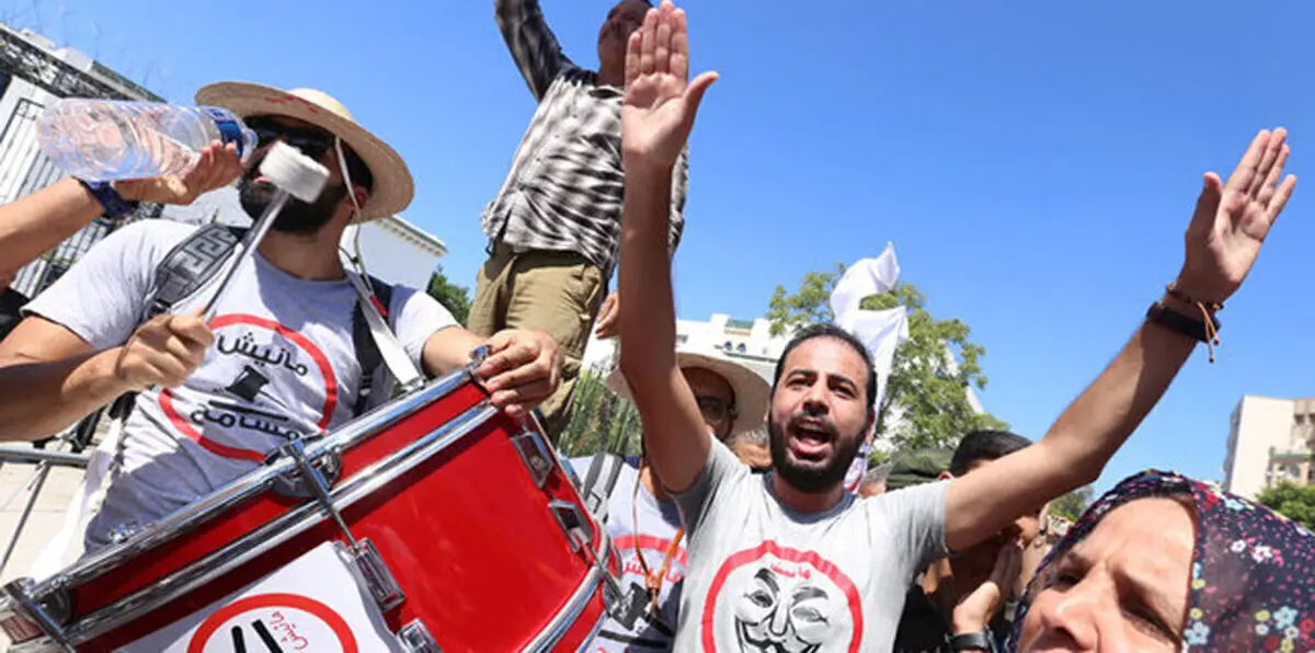 هل يستغل زين العابدين بن علي "ثغرة" في "قانون المصالحة الإدارية" للعودة إلى تونس؟