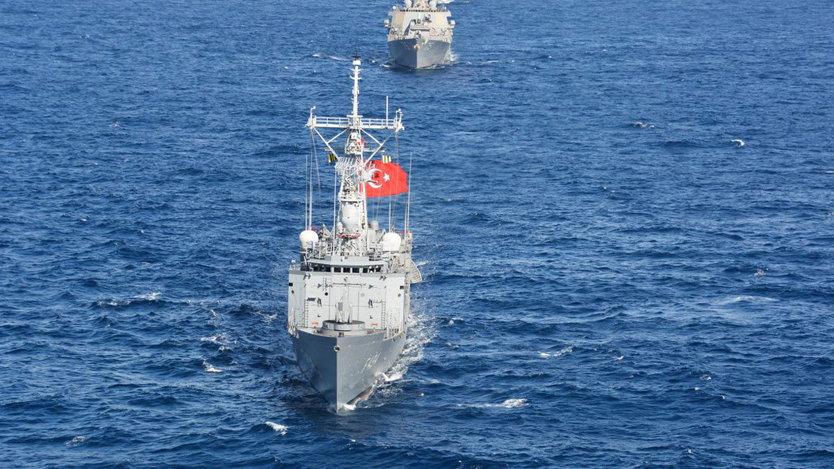 تركيا تبدأ بإنزال جنودها في ميناء طرابلس