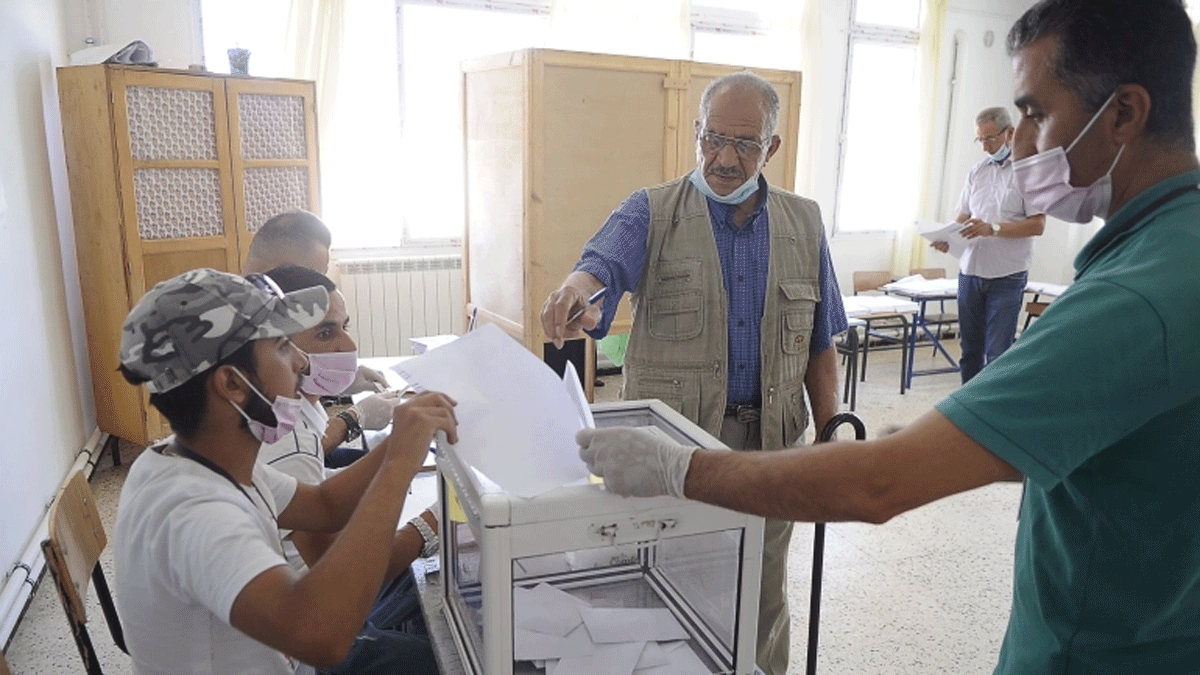 "واشنطن بوست": خيبة أمل في الجزائر مع أول انتخابات تشريعية بعد بوتفليقة