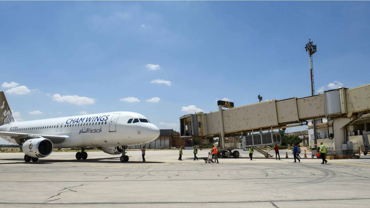 للمرة الثانية خلال أيام.. إسرائيل تقصف مطار حلب 