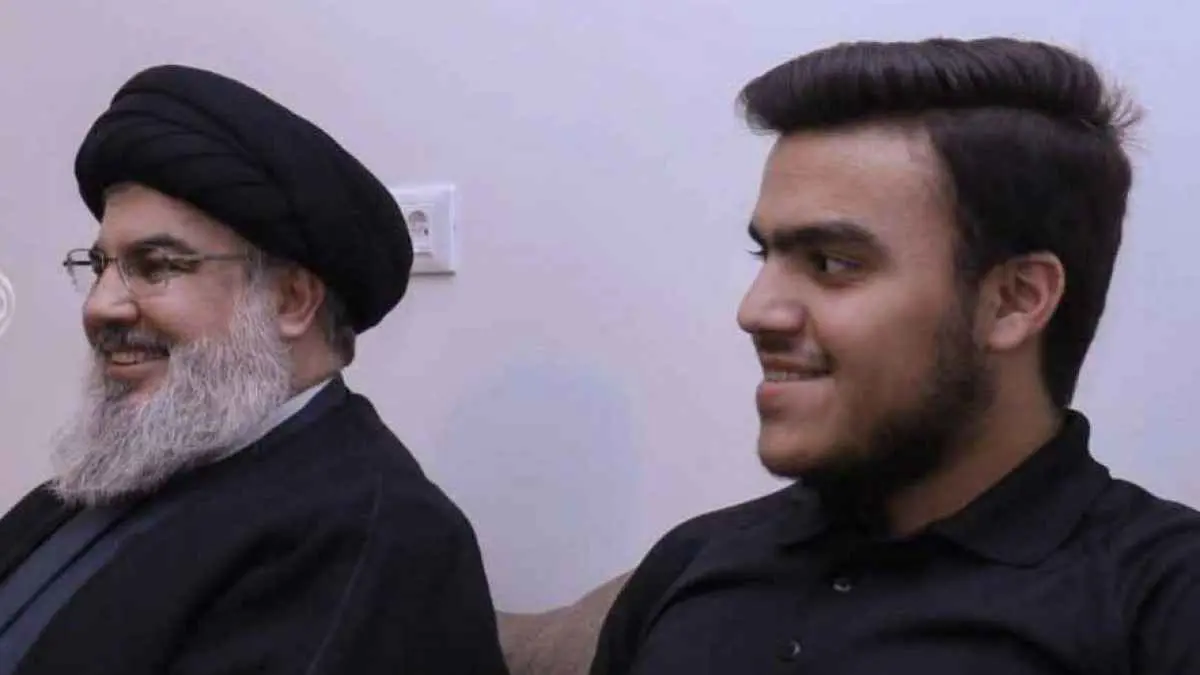 نجل نصر الله يظهر في مدينة قم مرتديا عمامة والده (صورة)