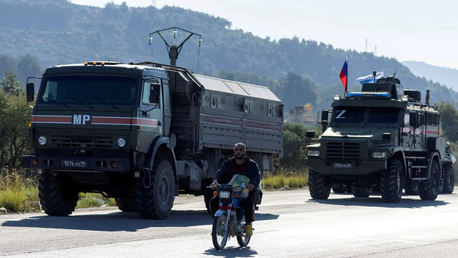 ضغوط إسرائيلية لإبقاء قاعدتي روسيا بمواجهة النفوذ التركي في سوريا