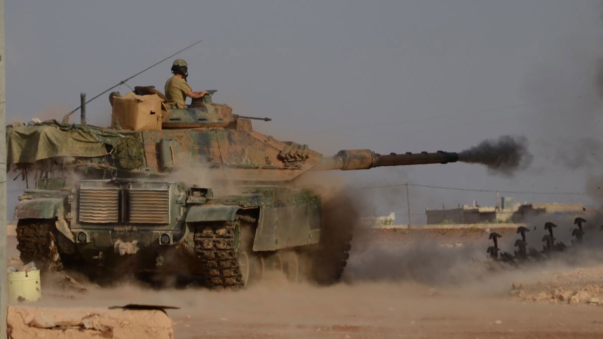 لليوم الثاني على التوالي .. اشتباكات عنيفة بين الأكراد وموالين لتركيا شمال سوريا