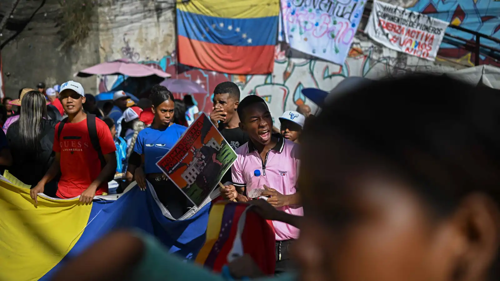 إسقاط النظام وإبقاء الدولة.. هل تصحح واشنطن أخطاءها السابقة في فنزويلا؟