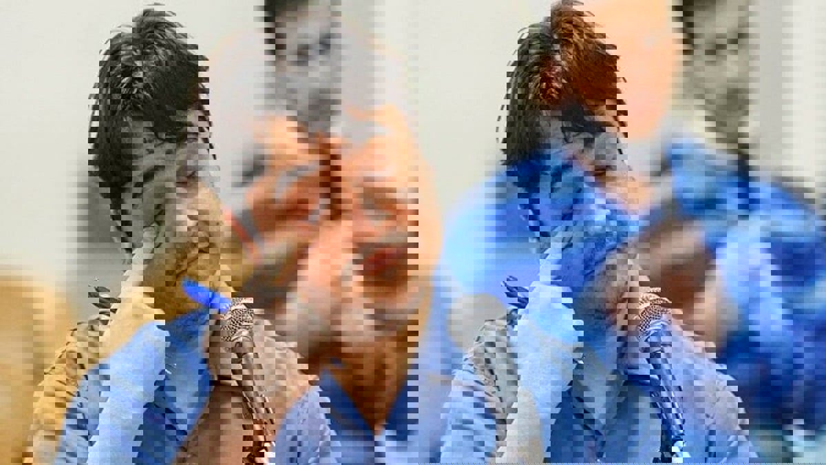 إيران تُعدم الصحفي المعارض روح الله زم