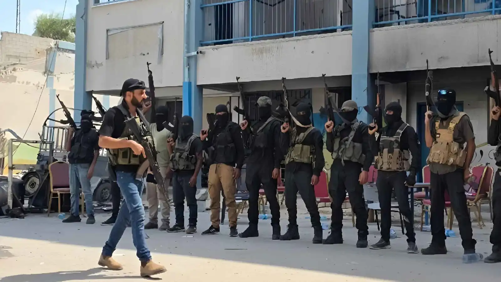 بإشراف إسرائيلي.. واشنطن تبدأ تجهيز ميليشيات غزة لاستبدال حماس‎