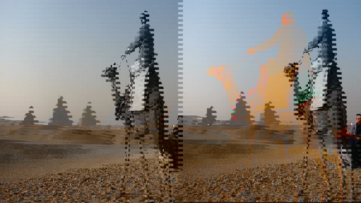 بعد 7 سنوات عجاف.. هل يؤثر رفع الأسعار على تعافي قطاع السياحة في مصر؟