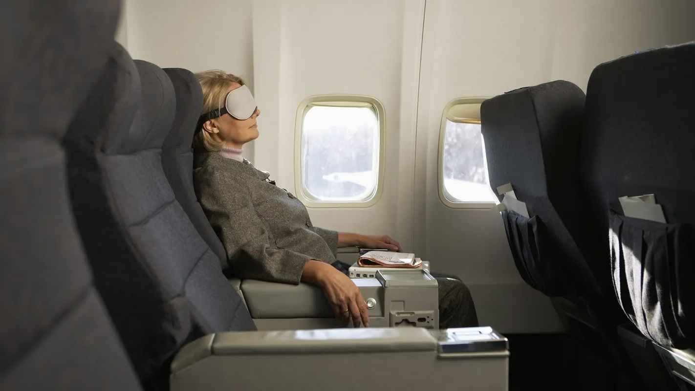 "اضطراب الرحلات الجوية الطويلة".. كيف يؤثر على الجسم؟