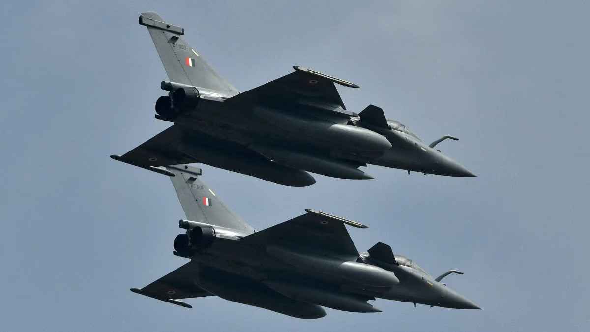 اتهامات فرنسية للصين بقيادة "حملة تضليل" ضد مقاتلة رافال