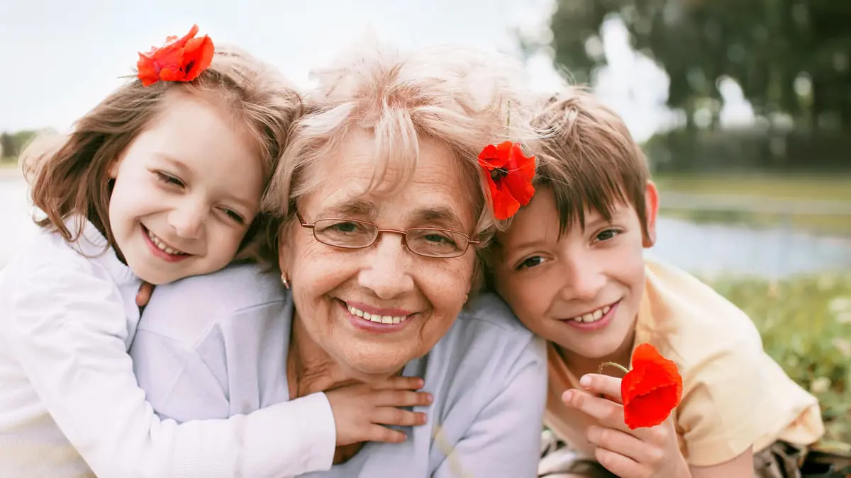 العلم يثبت المعلوم عن عاطفة الجدّات تجاه أحفادهنّ‎