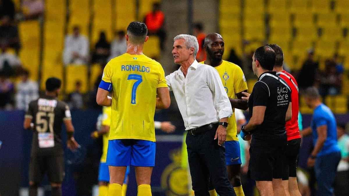 نعم رفضوا التسديد أمام الهلال.. كاسترو يحرج نجوم النصر السعودي (فيديو)