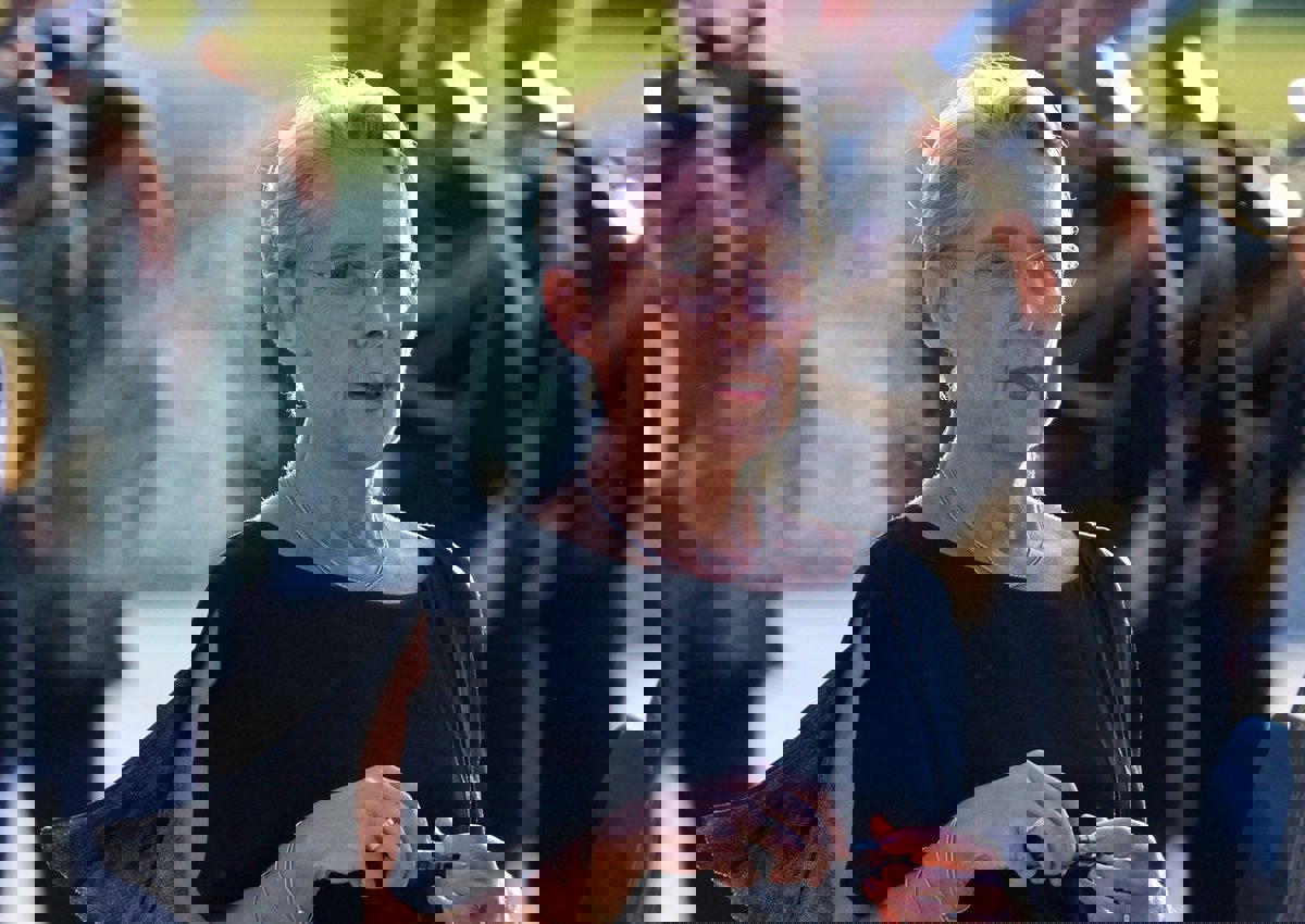 رئيسة الوزراء الفرنسية تعلن استقالتها