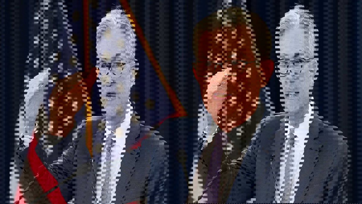 المركزي الأمريكي يبقي على أسعار الفائدة لكبح التضخم