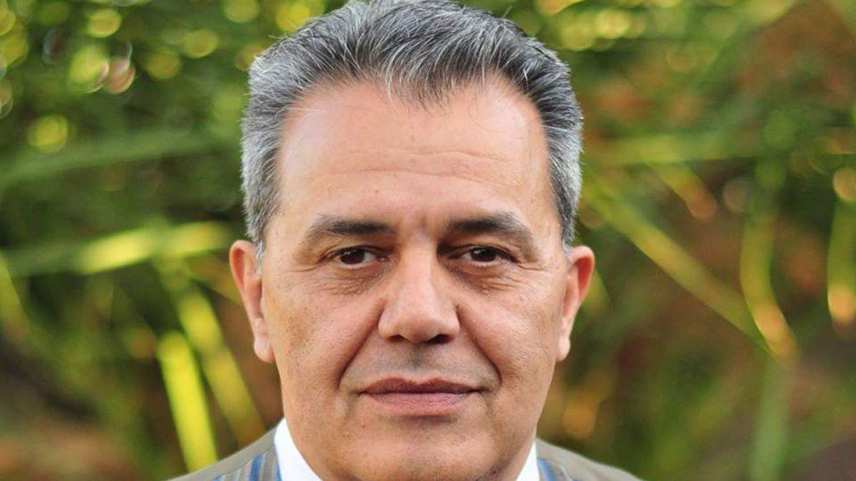 "العفو الدولية" تطالب إيران بالإفراج عن المعارض جمشيد شارمهد.. وتحذر من إعدامه