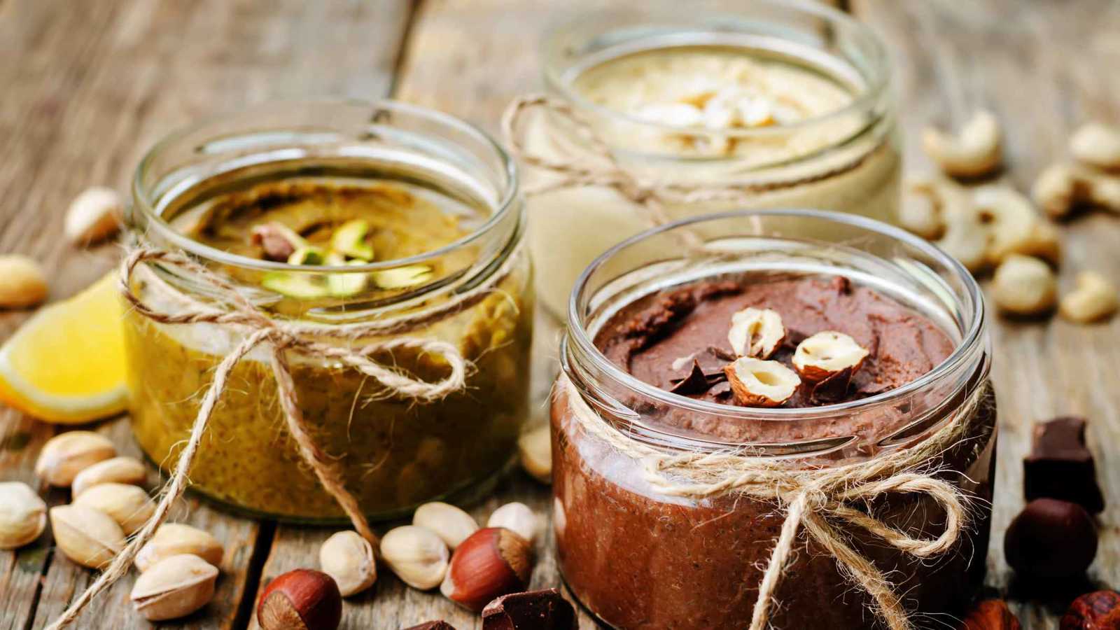 إشارة واحدة تدعو إلى الحذر من زبدة المكسرات